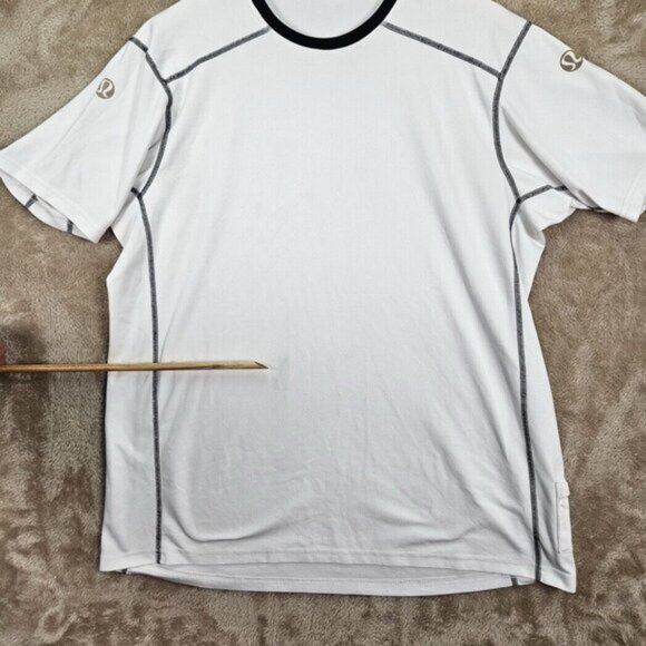 Lululemon Gym Workout Performance Athletic Men's T-Shirt White Short Sleeve Logo - Picture 2 of 10